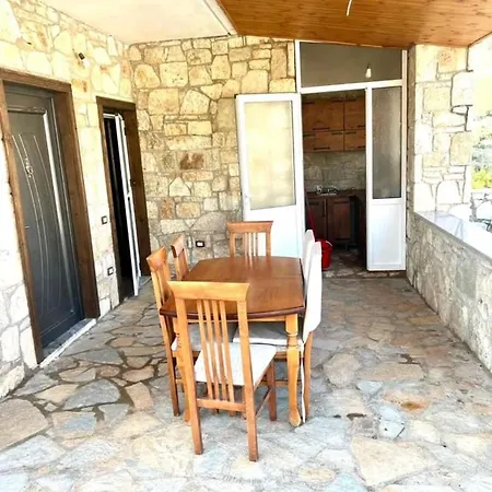 Afrodhiti Apartamento *